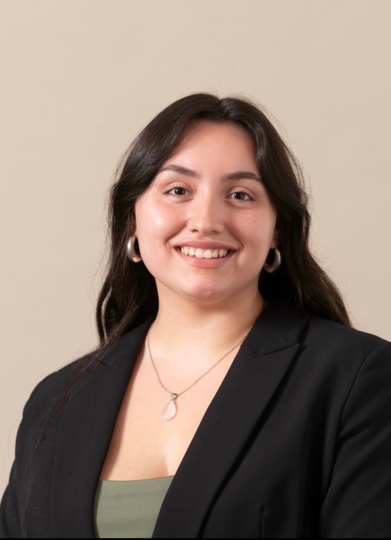 Angelina Hermosilla Roman headshot