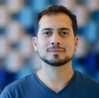 Omar Tarabishi headshot